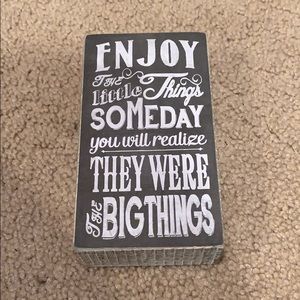 Wooden Saying Decoration